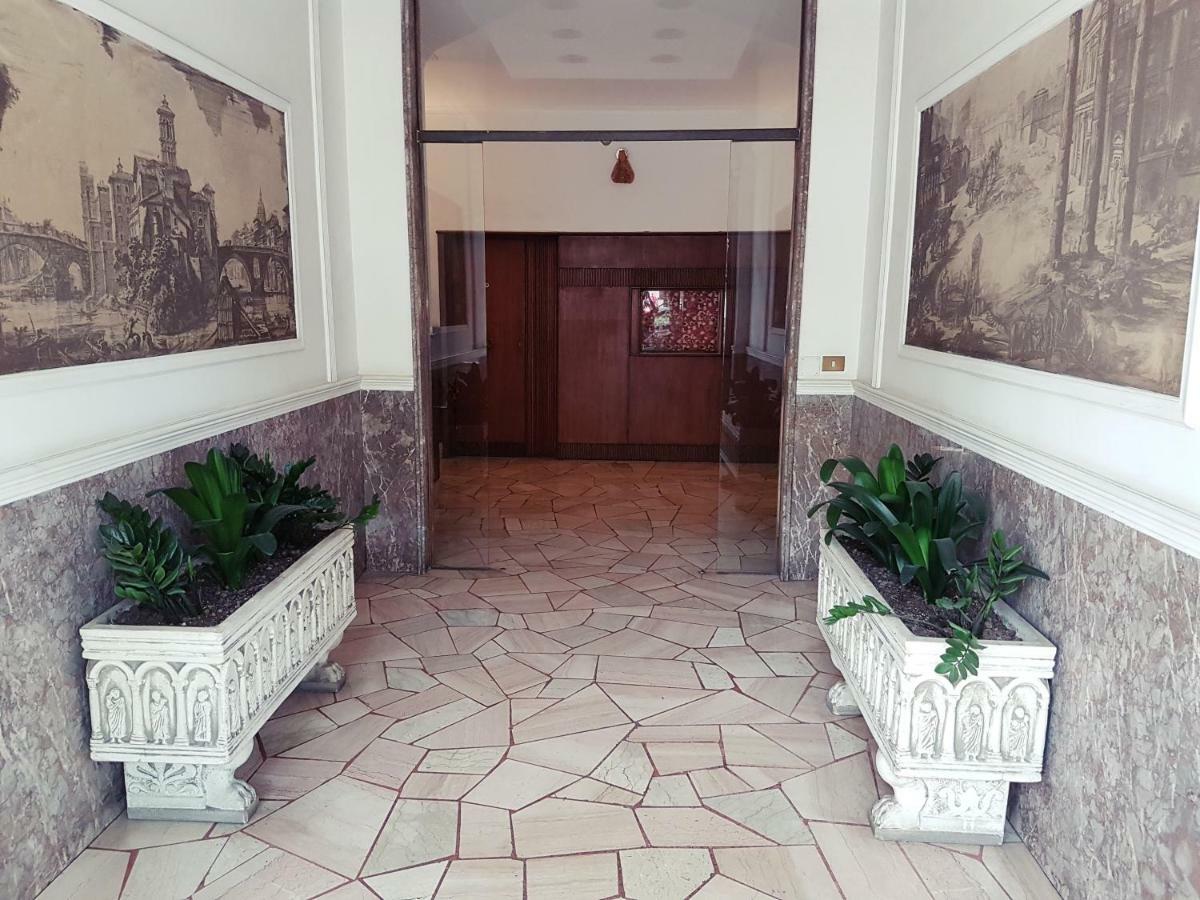 Mammo'S House Apartment Rome Bagian luar foto